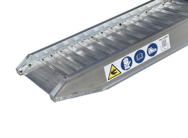 Aluminiumramp 6,8ton/par 3,5m Std utan kant