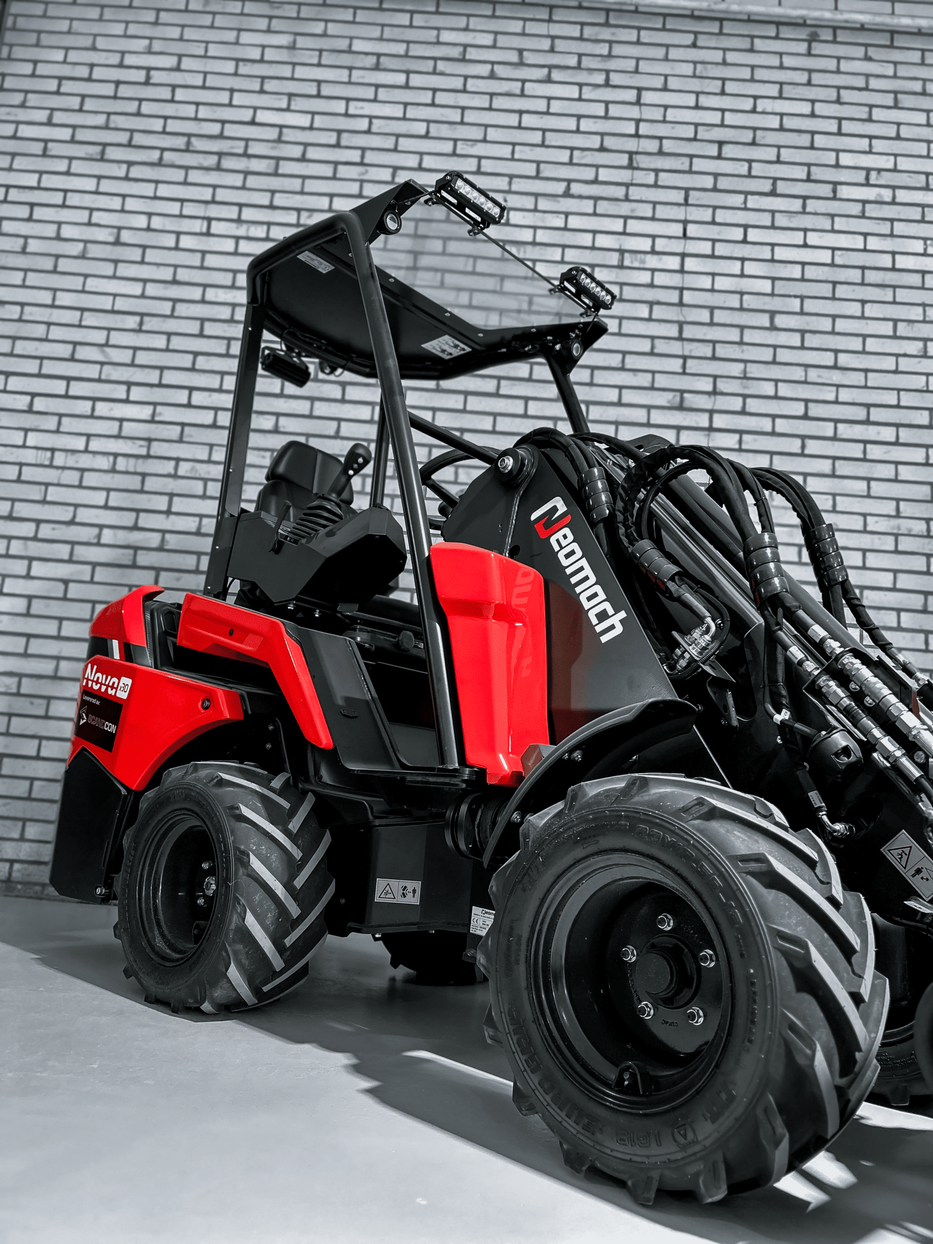 Neomach Nova X30 minilastare utan hytt med comfortpaket