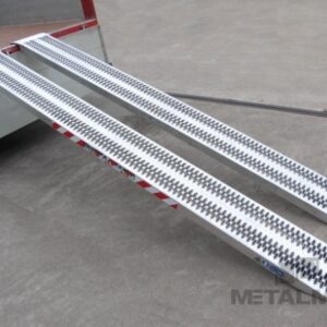 Aluminiumramp 3,4 ton/par 2,5 m Std utan kant M060B3/25